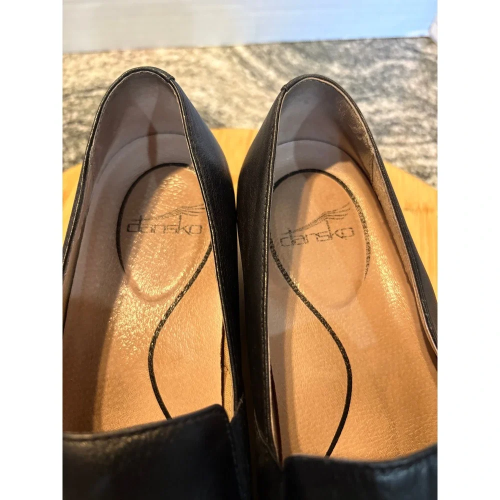 Dansko Black Leather Slip On Wedge Loafers Womens 40 Comfort Work Shoes